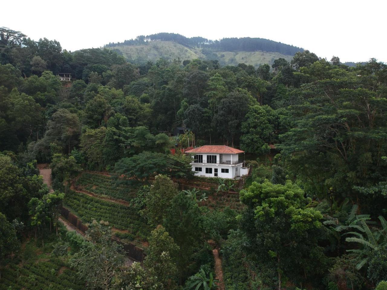 פראדניה Lotus Villa Kandy מראה חיצוני תמונה
