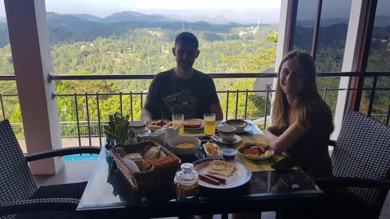 פראדניה Lotus Villa Kandy מראה חיצוני תמונה